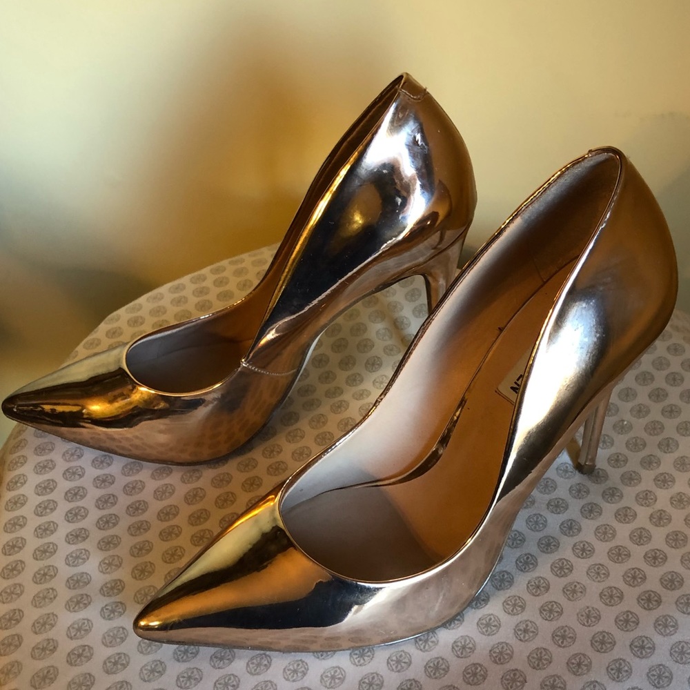 Steve Madden pumps -Rose Gold